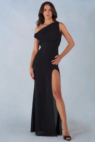 Robe longue asymétrique Nivara en noir