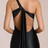 Robe longue asymétrique à nouer dans le dos Adelina, en noir Robe longue asymétrique à nouer dans le dos Adelina, en noir