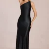 Robe longue asymétrique à nouer dans le dos Adelina, en noir Robe longue asymétrique à nouer dans le dos Adelina, en noir