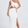 Robe longue asymétrique Rosalia avec détails métalliques, en blanc Robe longue asymétrique Rosalia avec détails métalliques, en blanc