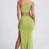 Robe longue asymétrique Rosalia avec détails métalliques, vert olive Robe longue asymétrique Rosalia avec détails métalliques, vert olive