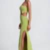 Robe longue asymétrique Rosalia avec détails métalliques, vert olive Robe longue asymétrique Rosalia avec détails métalliques, vert olive