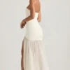 Robe longue asymétrique sans bretelles Melina, couleur ivoire Robe longue asymétrique sans bretelles Melina, couleur ivoire