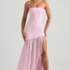 Robe longue asymétrique sans bretelles Melina, coupe en queue de poisson, rose pâle Robe longue asymétrique sans bretelles Melina, coupe en queue de poisson, rose pâle