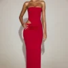 Robe longue bandeau à découpes en jersey doux Zorya, couleur rouge vif Robe longue bandeau à découpes en jersey doux Zorya, couleur rouge vif