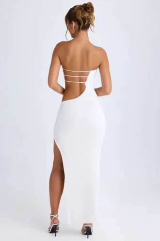 Robe longue bandeau à découpes Kaikoa en blanc