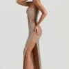 Robe longue bandeau à découpes ornées Alamea, couleur miel Robe longue bandeau à découpes ornées Alamea, couleur miel
