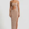 Robe longue bandeau à découpes ornées Alamea, couleur miel Robe longue bandeau à découpes ornées Alamea, couleur miel