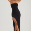Robe longue bandeau ornée Belgravia en noir Robe longue bandeau ornée Belgravia en noir