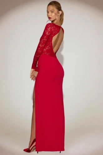 Robe longue Carmina en dentelle festonnée à encolure plongeante, couleur rouge vif
