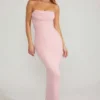 Robe longue à col bénitier et bandeau orné Palermo, couleur Blush Robe longue à col bénitier et bandeau orné Palermo, couleur Blush
