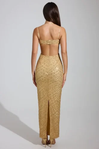 Robe longue à col bénitier et ornements Constance, couleur or
