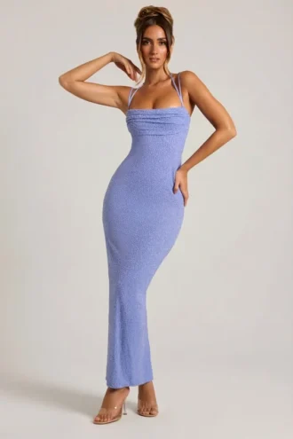Robe longue à col bénitier ornée Monte Carlo, bleu poudré
