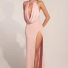 Robe longue à col bénitier Teodora, rose poudré Robe longue à col bénitier Teodora, rose poudré