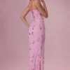 Robe longue à corset ornée Primara en rose bonbon Robe longue à corset ornée Primara en rose bonbon