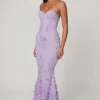 Robe longue corsetée à lacets Amal, couleur lilas Robe longue corsetée à lacets Amal, couleur lilas