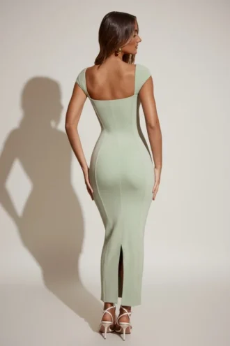Robe longue Dolcezza à encolure en cœur, vert sauge