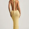 Robe longue dos nu bouclée Mirri en jaune Robe longue dos nu bouclée Mirri en jaune