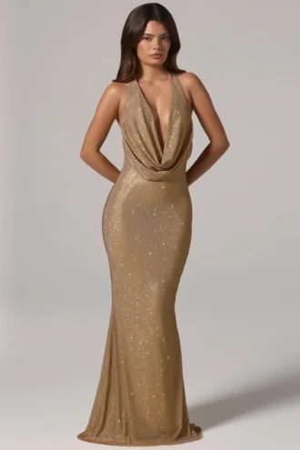 Robe longue dos nu à col bénitier ornée Feyre, couleur or