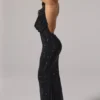 Robe longue dos nu à col bénitier ornée Feyre en noir Robe longue dos nu à col bénitier ornée Feyre en noir