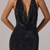 Robe longue dos nu à col bénitier ornée Feyre en noir Robe longue dos nu à col bénitier ornée Feyre en noir