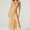 Robe longue à dos nu embellie Lyric en doré Robe longue à dos nu embellie Lyric en doré