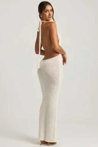 Robe longue à dos nu en bouclé Mirri, couleur blanche