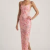 Robe longue dos nu à encolure dégagée et ornements Tavira, rose Robe longue dos nu à encolure dégagée et ornements Tavira, rose