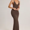 Robe longue dos nu à encolure plongeante Leire en modal, couleur chocolat Robe longue dos nu à encolure plongeante Leire en modal, couleur chocolat