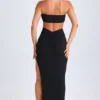 Robe longue à dos nu et découpes Bethania, détails métalliques, en noir Robe longue à dos nu et découpes Bethania, détails métalliques, en noir
