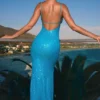Robe longue à dos nu et découpes ornées Joella, couleur turquoise Robe longue à dos nu et découpes ornées Joella, couleur turquoise