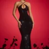 Robe longue à dos nu et découpes ornées Kassie, en noir