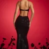 Robe longue à dos nu et découpes ornées Kassie, en noir