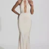 Robe longue à dos nu et dos en queue de poisson Desiree, couleur ivoire Robe longue à dos nu et dos en queue de poisson Desiree, couleur ivoire