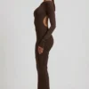 Robe longue dos nu froncée Regine en modal, couleur chocolat Robe longue dos nu froncée Regine en modal, couleur chocolat