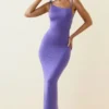 Robe longue dos nu à fronces Devika, couleur violet Robe longue dos nu à fronces Devika, couleur violet
