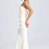 Robe longue drapée à appliqués floraux Aveline, couleur ivoire Robe longue drapée à appliqués floraux Aveline, couleur ivoire