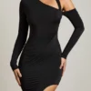Robe longue drapée asymétrique Blythe en noir Robe longue drapée asymétrique Blythe en noir