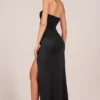 Robe longue drapée à la taille Matilde Bandeau en noir Robe longue drapée à la taille Matilde Bandeau en noir