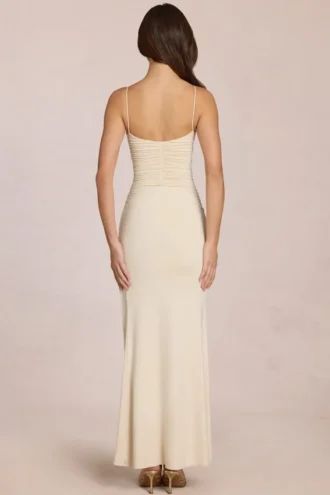 Robe longue Elanora à col en V profond, couleur ivoire