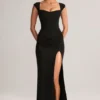 Robe longue Elva en modal, col en cœur et taille drapée, couleur noire Robe longue Elva en modal, col en cœur et taille drapée, couleur noire