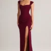 Robe longue Elva en modal à encolure en cœur et taille drapée, couleur vin Robe longue Elva en modal à encolure en cœur et taille drapée, couleur vin