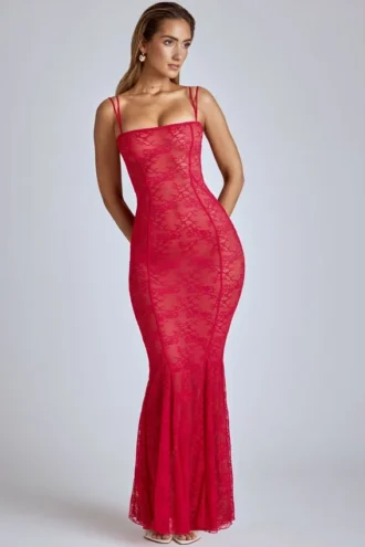 Robe longue en dentelle transparente à traîne en V, couleur rouge cerise