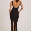 Robe longue à encolure carrée Soreia en modal noir Robe longue à encolure carrée Soreia en modal noir