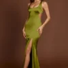 Robe longue à encolure dégagée et dos lacé Vittoria, vert olive Robe longue à encolure dégagée et dos lacé Vittoria, vert olive