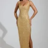 Robe longue à encolure dégagée et fente sur la cuisse Yarina, ornée de strass dorés Robe longue à encolure dégagée et fente sur la cuisse Yarina, ornée de strass dorés