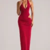 Robe longue à encolure plongeante et dos nu Oona, couleur rouge cerise Robe longue à encolure plongeante et dos nu Oona, couleur rouge cerise
