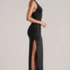 Robe longue à encolure plongeante et dos nu Oona en noir Robe longue à encolure plongeante et dos nu Oona en noir