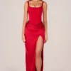 Robe longue à fente sur la cuisse et corset Marleigh, couleur rose rouge Robe longue à fente sur la cuisse et corset Marleigh, couleur rose rouge