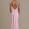 Robe longue haut de gamme Ariette à dos nu et ornements, rose pâle Robe longue haut de gamme Ariette à dos nu et ornements, rose pâle